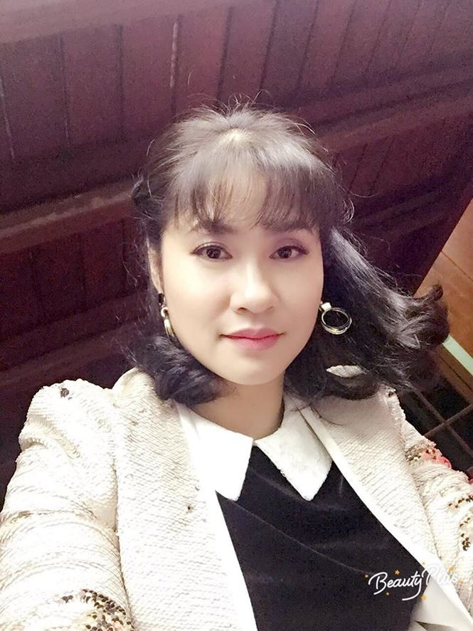 Cận cảnh nhan sắc mặn mà vợ kém 11 tuổi của danh hài Quang Thắng ảnh 1 Nhan sắc vợ kém 11 tuổi của danh hài Quang Thắng - ảnh 2