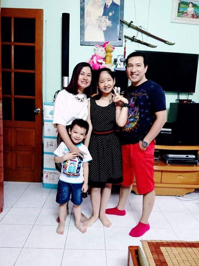 Cận cảnh nhan sắc mặn mà vợ kém 11 tuổi của danh hài Quang Thắng ảnh 11 Nhan sắc vợ kém 11 tuổi của danh hài Quang Thắng - ảnh 12