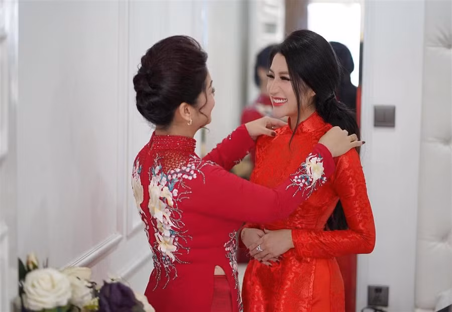 Không chỉ tặng của hồi môn giá trị, lời căn dặn trong bài thơ mẹ ruột tự viết gửi Vân Navy mới là tâm điểm-5