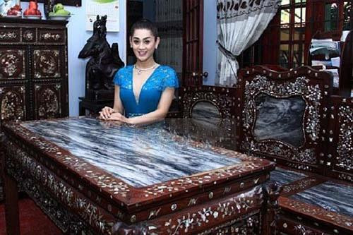 Chạy show cật lực, nữ ca sĩ sở hữu 4 căn nhà. 