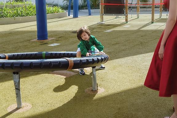 Chồng Tây vừa bị lộ danh tính, Elly Trần lại tiết lộ câu chuyện gia đình đầy bất ngờ - Ảnh 5. Chồng Tây vừa bị lộ danh tính, Elly Trần lại tiết lộ câu chuyện gia đình đầy bất ngờ-5