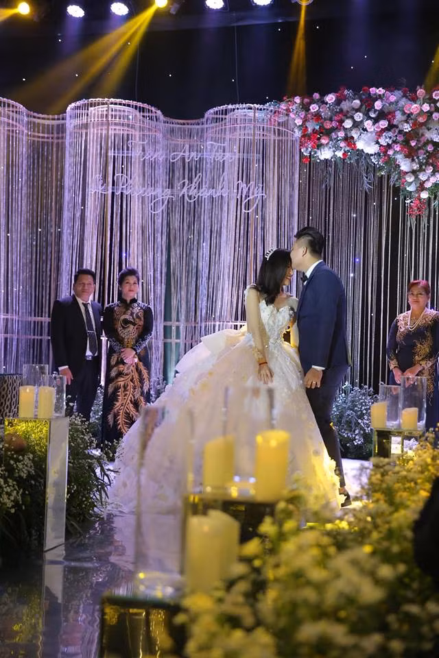 Không chỉ tặng của hồi môn giá trị, lời căn dặn trong bài thơ mẹ ruột tự viết gửi Vân Navy mới là tâm điểm-3