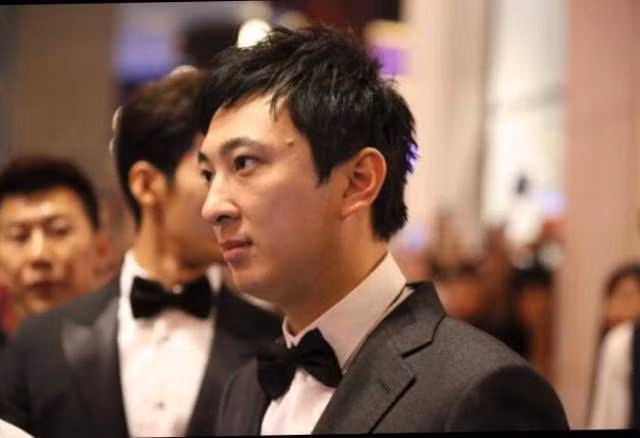 nhan sac "thieu gia cho cho deo dong ho tien ty" lot top guong mat dep nhat gay xon xao - 5