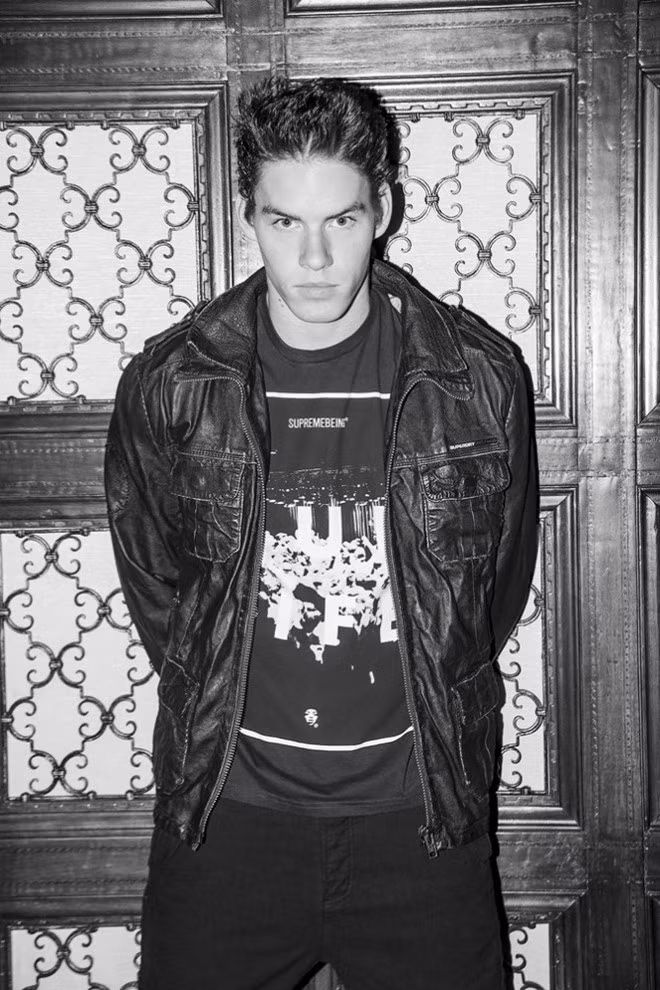 Chau cuu Tong thong Bill Clinton tro thanh hot boy tren mang hinh anh 5