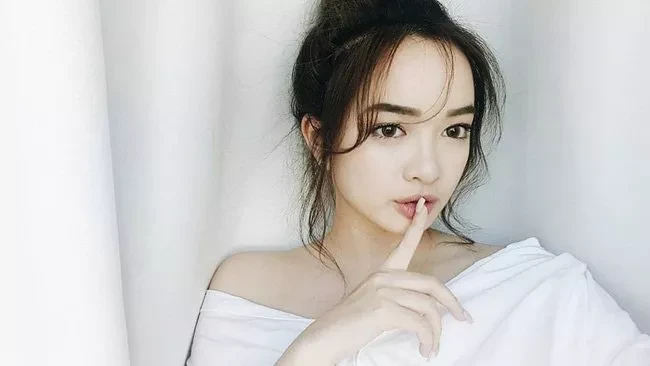 4 “hot girl lai” vừa giàu có, xinh đẹp lại học rất giỏi