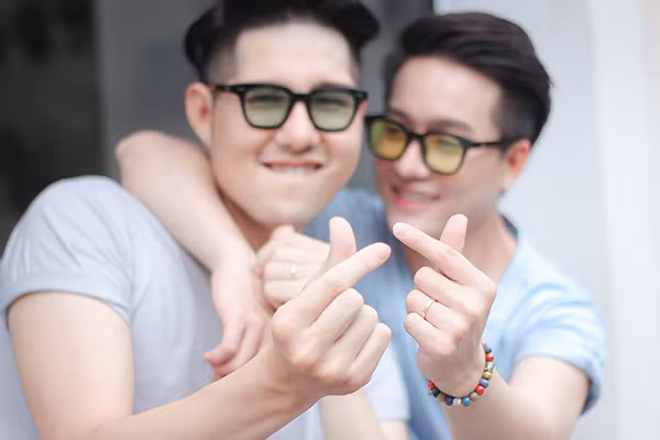 Chuyện chưa kể về cặp đôi nổi tiếng cộng đồng LGBT ảnh 11