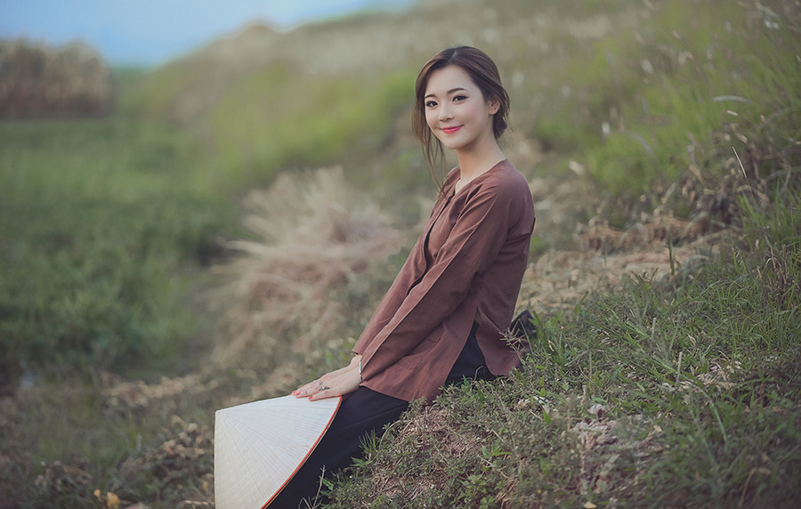 “Hot girl dân tộc” hóa thân thành người con gái nông thôn xinh đẹp ảnh 7 Hương nói rằng ý tưởng thực hiện bộ ảnh này đã được cô ấp ủ từ lâu. Đây là cách cô lưu giữ tình yêu dành cho mảnh đất Hưng Yên.