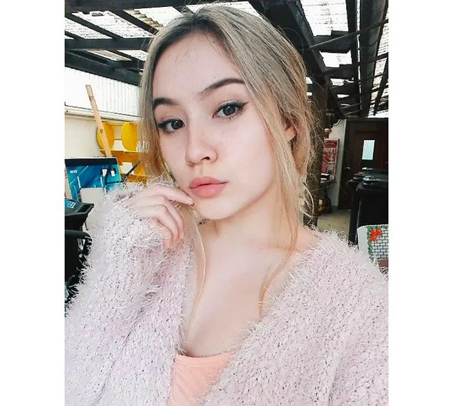 4 “hot girl lai” vừa giàu có, xinh đẹp lại học rất giỏi ảnh 8 Xuất hiện trên một diễn đàn tổng hợp các gương mặt xinh đẹp, quyến rũ nhất châu Á, hot girl gốc Việt nhận được nhiều lời khen ngợi.
