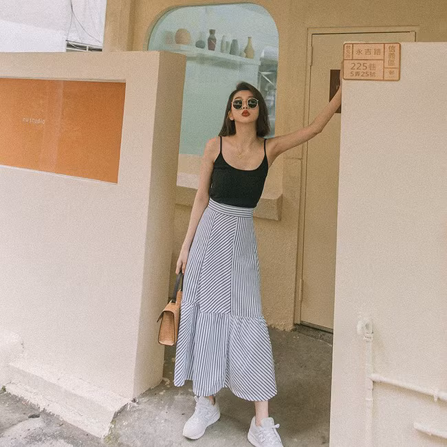 Quanh quẩn với 10 công thức sau, bạn đã mặc đẹp từ công sở ra phố trong suốt mùa hè - Ảnh 6.