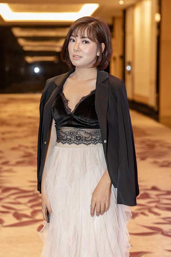 Huyền Trang là một trong số ít nữ diễn viên tham gia phim "Mê cung". Cô vào vai Hiền - một chuyên viên khám nghiệm hiện trường, tính tình nền nã, tỉ mỉ và chu đáo. Huyền Trang là một trong số ít nữ diễn viên tham gia phim Mê cung. Cô vào vai Hiền - một chuyên viên khám nghiệm hiện trường, tính tình nền nã, tỉ mỉ và chu đáo.