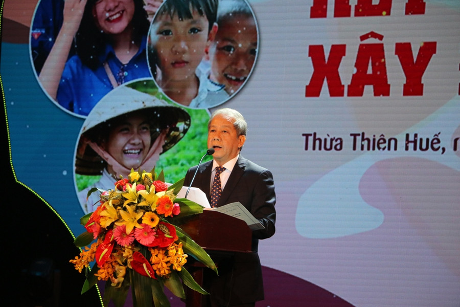 Ông Phan Ngọc Thọ- Chủ tịch UBND tỉnh Thừa Thiên Huế phát biểu tại lễ kỷ niệm Ông Phan Ngọc Thọ- Chủ tịch UBND tỉnh Thừa Thiên Huế phát biểu tại lễ kỷ niệm