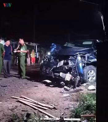 tai nan kinh hoang o phu yen, 4 nguoi chet, 3 nguoi bi thuong hinh 1