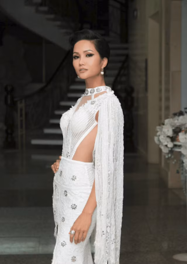 Những xu hướng trang điểm cô dâu được yêu thích nhất năm 2019 ảnh 9