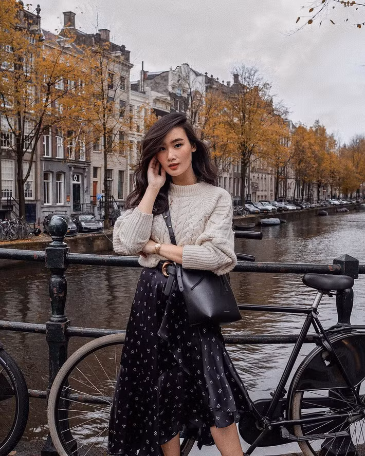 15 gợi ý đến từ street style Châu Á sẽ giúp bạn mặc đẹp suốt cả tuần này - Ảnh 1.