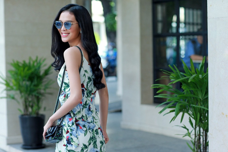 Sự lên ngôi của các họa tiết hoa lá được nhiều tín đồ thời trang ưa chuộng.