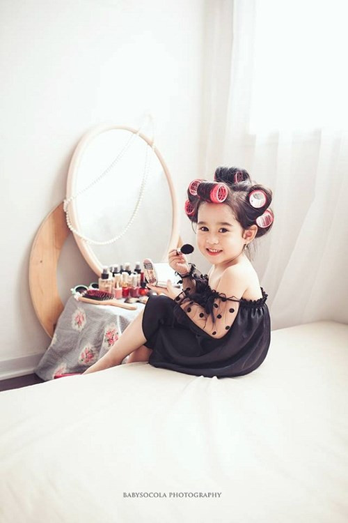 Cô bé thành Vinh khiến cư dân mạng “chao đảo” vì vẻ đẹp lộng lẫy đúng chất “sang chảnh”.