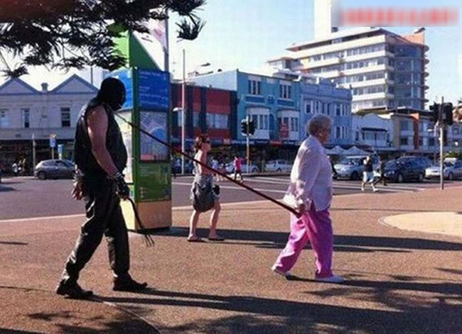 Bộ ảnh hài hước khi chị em vùng lên ảnh 9 Bộ ảnh hài hước khi chị em vùng lên ảnh 9