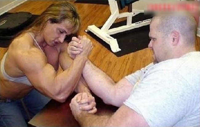 Bộ ảnh hài hước khi chị em vùng lên ảnh 3 Bộ ảnh hài hước khi chị em vùng lên ảnh 3