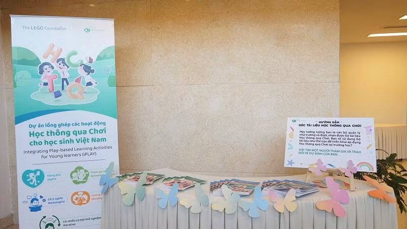 Khu trưng bày sản phẩm Dự án "Học thông qua chơi".