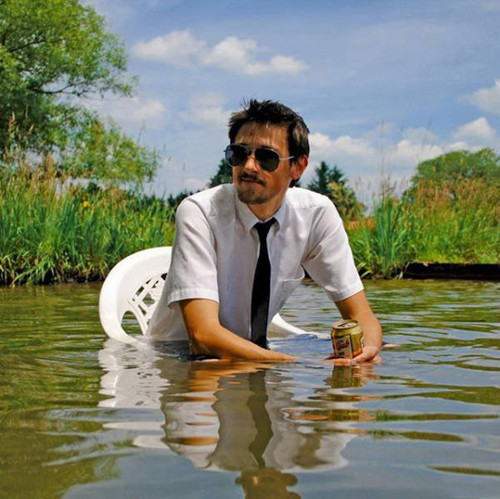 Sao mọi người cứ bảo nóng nhỉ.