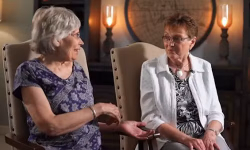 Sau 72 năm sống với người dưng, người phụ nữ mới biết mình bị trao nhầm