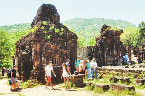 Bảo tồn di sản bắt đầu từ ý thức