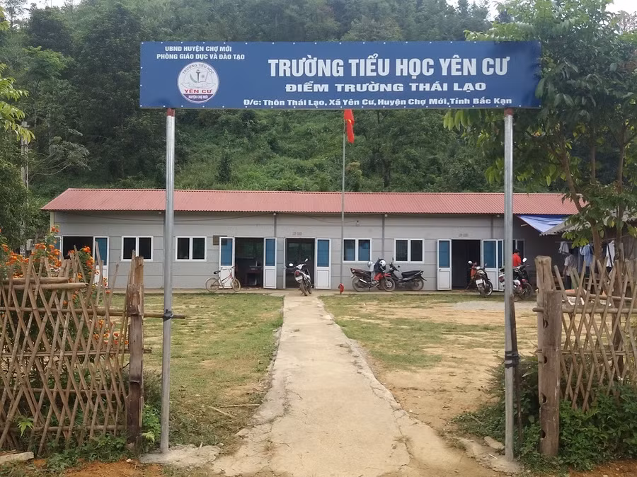 Điểm trường thôn Thái Lạo nơi lưu giữ nhiều kỷ niệm đẹp về những năm tháng đầu tiên bước vào sự nghiệp trồng người của thầy Ly.