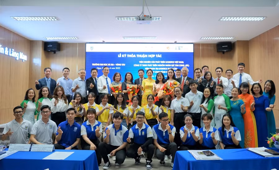 BVU hợp ký hợp tác chiến lược với các doanh nghiệp cấp học bổng và bảo trợ việc làm cho sinh viên.