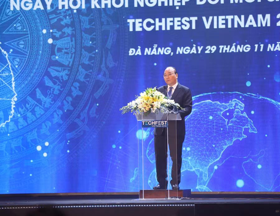 Thủ tướng Nguyễn Xuân Phúc phát biểu tại Ngày hội khởi nghiệp đổi mới sáng tạo quốc gia 2018.