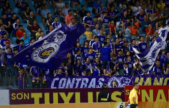 Không có quả pháo sáng nào được đốt trên sân Hàng Đẫy tối 27-4