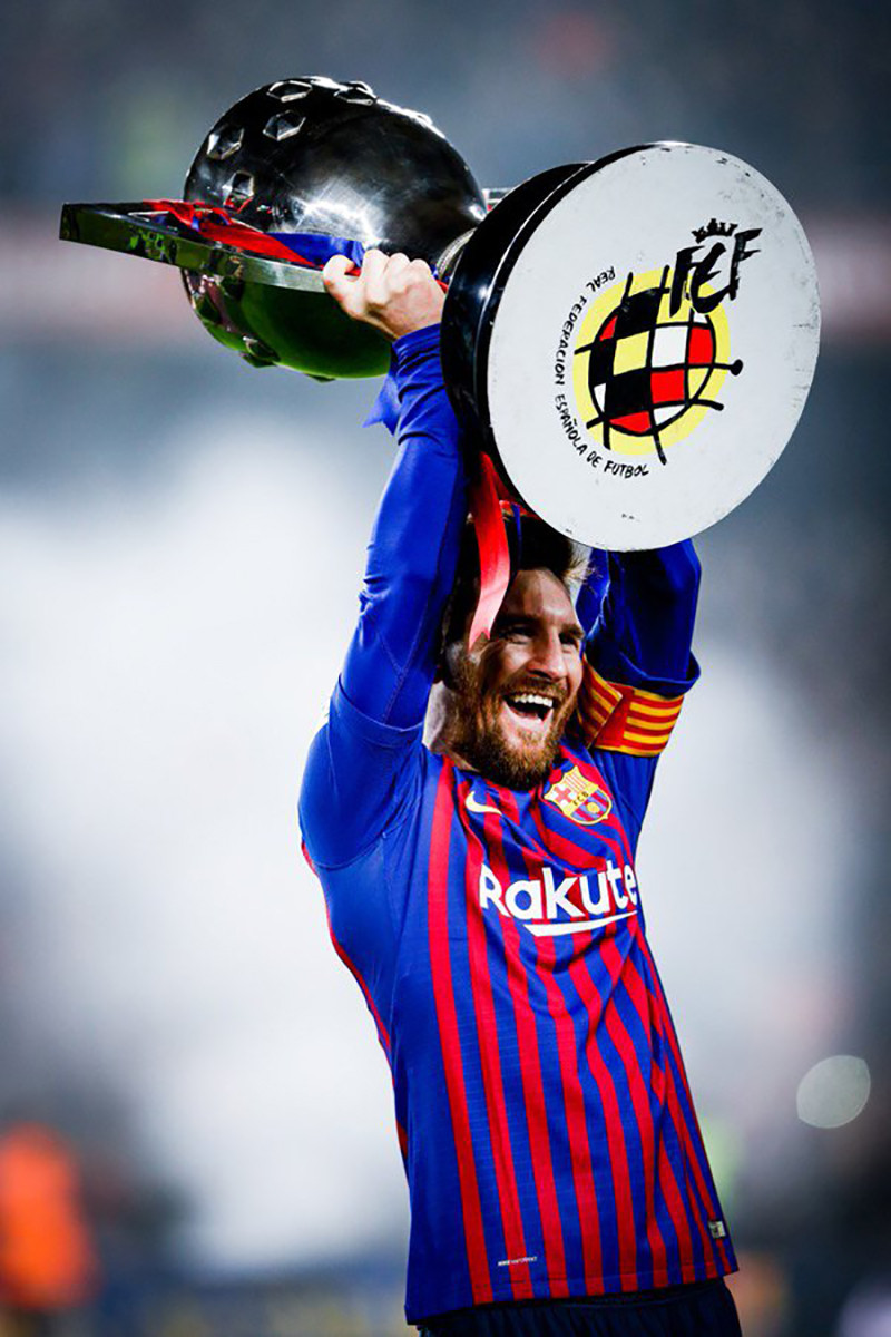 Niềm vui của Messi. Niềm vui của Messi.