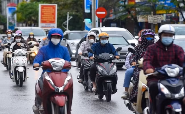 Thời tiết hôm nay: Không khí lạnh khiến nhiệt độ Bắc Bộ giảm, Nam Bộ có mưa dông