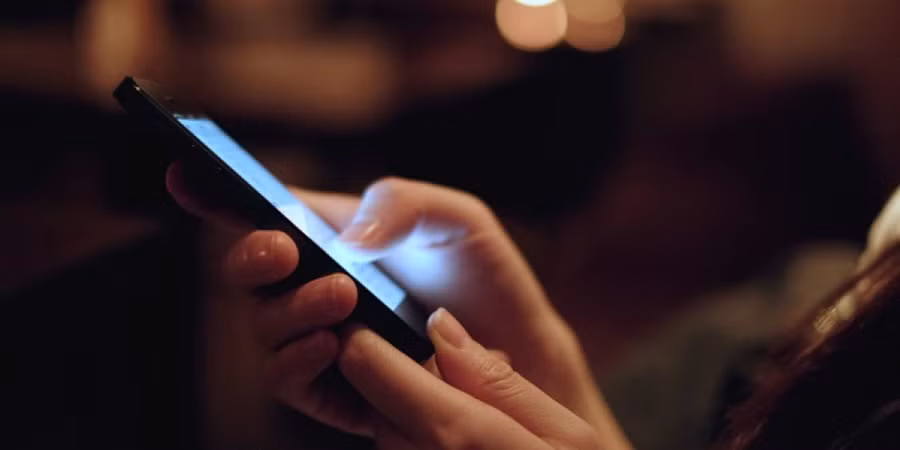 4 cách phòng, tránh cháy nổ khi sạc pin điện thoại di động không phải ai cũng biết