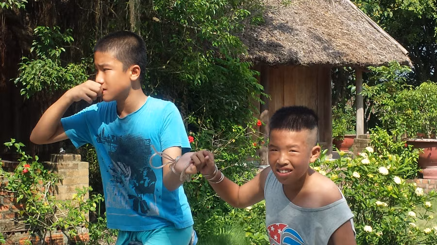 “Tiên ông” ngủ xa – lông và những “thiên thần” tự kỷ