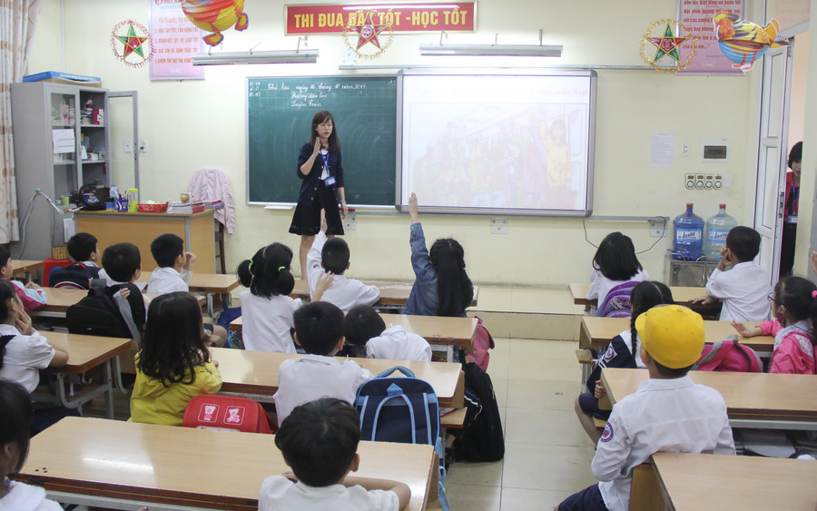 Giáo viên là nghề đặc thù nên việc tuyển dụng, sử dụng không thể giống như viên chức khác. Ảnh minh họa: Sỹ Điền