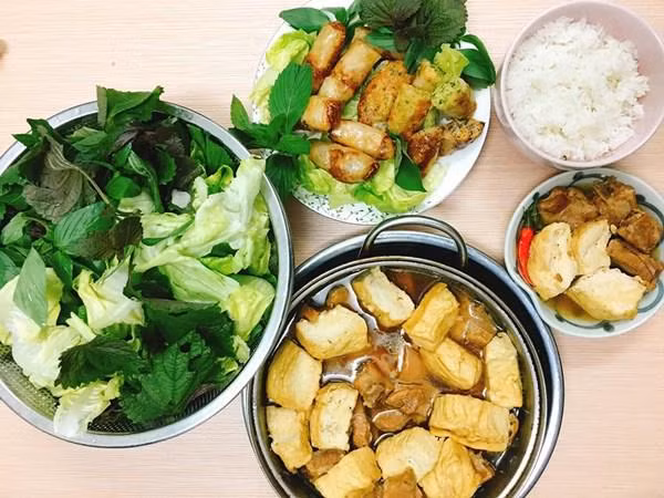 vo dam khoe nhung mam com ngon den noi chong kho tinh bua nao cung an sach bach - 3