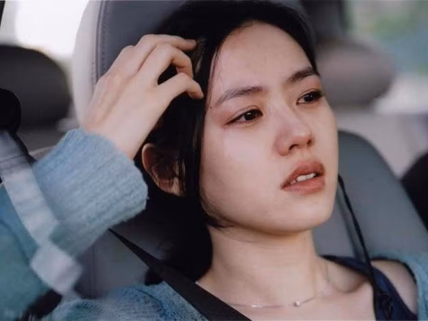 Làm osin cho nhà chồng chục năm trời, ngày ly hôn tôi ngẩng cao đầu với căn biệt thự trong tay 