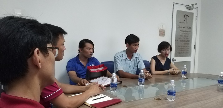 TP.HCM: Thanh niên dọn rác nhặt được 7.400 USD, hành động sau đó mới đáng khâm phục ảnh 1 Thanh niên dọn rác nhặt được 7.400 USD và hành động bất ngờ