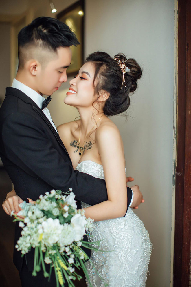 Cô gái xăm hình mẹ trên lưng và màn ra mắt nhà chồng tương lai đầy bất ngờ hình ảnh 5 co gai xam hinh me tren lung va man ra mat nha chong tuong lai day bat ngo hinh anh 5