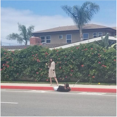 su-hy-sinh-cua-canh-may-rau-sau-nhung-buc-anh-lung-linh-cua-ban-gai-10