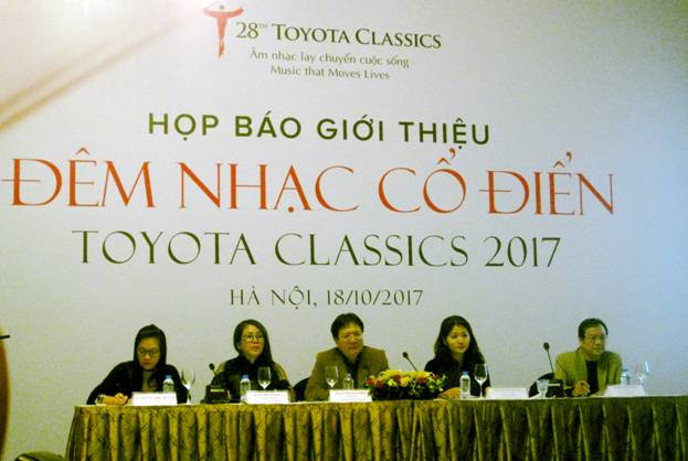 Quang cảnh buổi họp báo Quang cảnh buổi họp báo