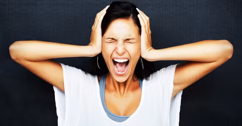 Áp lực của nàng dâu "gái quê"