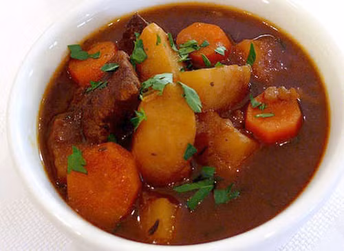 3-mon-ngon-danh-cho-tre-suy-dinh-duong-1