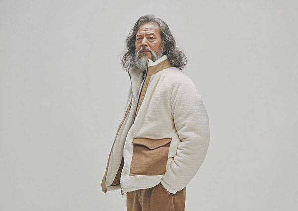 bat ngo voi phong cach chat lu cua mau nam 65 tuoi khien thanh nien "chay dai" hinh anh 3