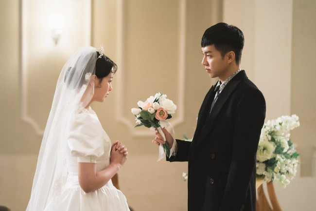 Nhân ngày sinh nhật con trai, tôi mua quà đến tặng nhưng 1 câu nói của thằng bé khiến tôi nhận ra mình là kẻ tội đồ - Ảnh 1. Nhân ngày sinh nhật con trai, tôi mua quà đến tặng nhưng 1 câu nói của thằng bé khiến tôi nhận ra mình là kẻ tội đồ - Ảnh 1.