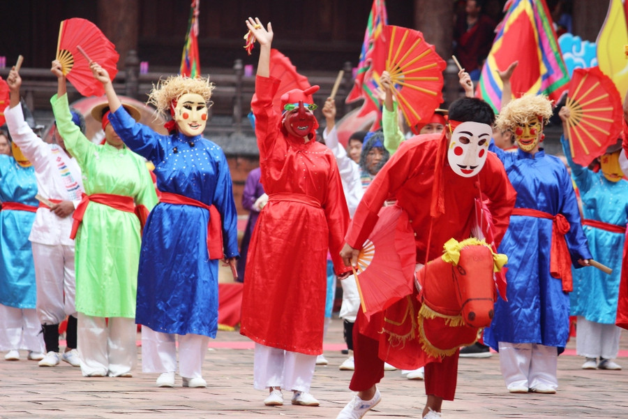 Trò diễn Xuân Phả tại lễ hội Lam Kinh.