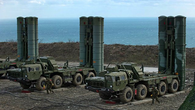 Tổ hợp phòng không S-400 của Nga ở Crưm