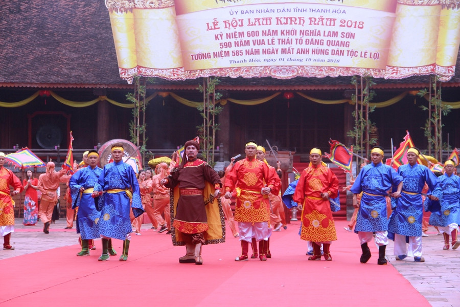 Màn tái hiện Anh hùng dân tộc Lê Lợi và các tướng lĩnh dấy binh khởi nghĩa