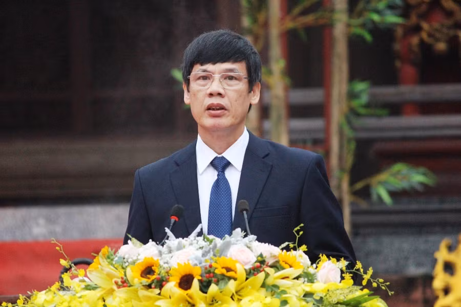 Ông Nguyễn Đình Xứng- Chủ tịch UBND tỉnh đọc lời khai mạc tại lễ hội Lam Kinh.