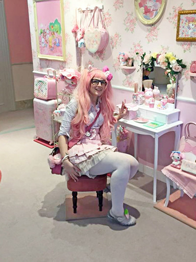Người phụ nữ chi 40.000 USD để sắm đồ Hello Kitty ảnh 7 Tôi từng có nhiều bạn trai lâu năm và họ lúc nào cũng ủng hộ sở thích của tôi, cô nói.